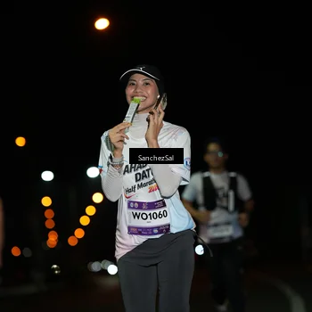 Runner Photo 7675452