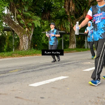 Runner Photo 7675463