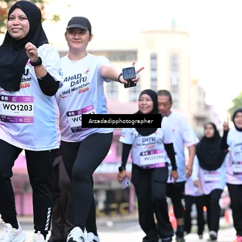 Runner Photo 7675465