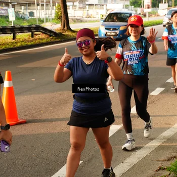Runner Photo 7675469