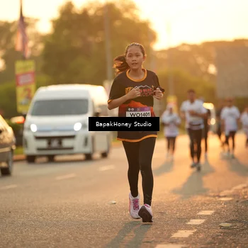 Runner Photo 7675473