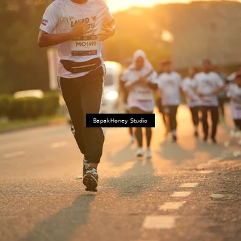 Runner Photo 7675480