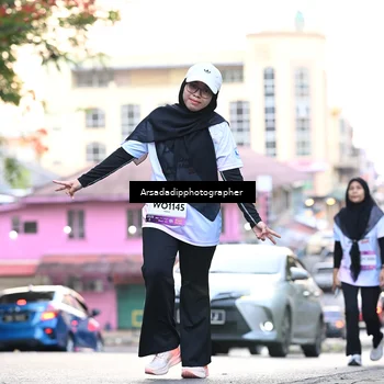 Runner Photo 7675487