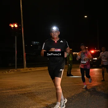 Runner Photo 7675496