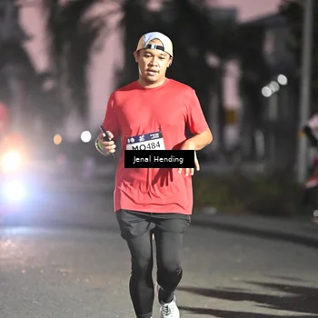 Runner Photo 7675498