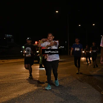 Runner Photo 7675508