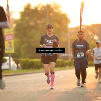 Runner Photo 7675517