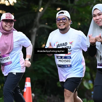 Runner Photo 7675542