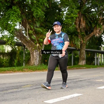 Runner Photo 7675561