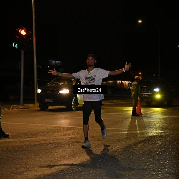 Runner Photo 7675576