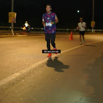 Runner Photo 7675586