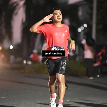 Runner Photo 7675590
