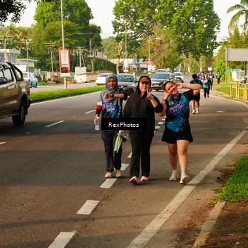Runner Photo 7675595