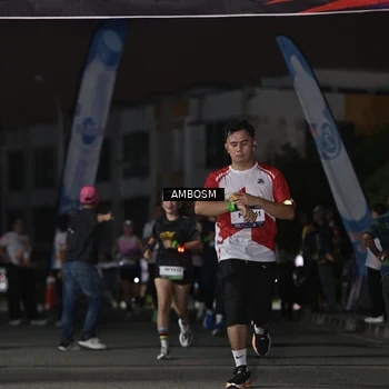 Runner Photo 7675596