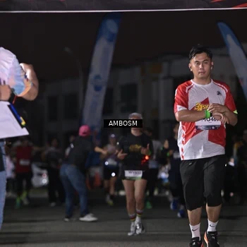 Runner Photo 7675606