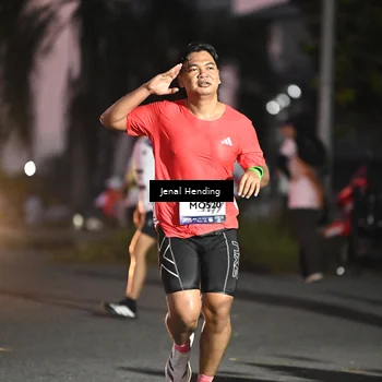 Runner Photo 7675610