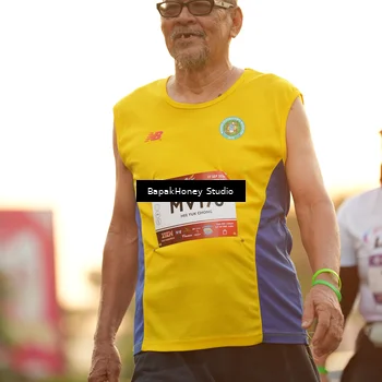 Runner Photo 7675613