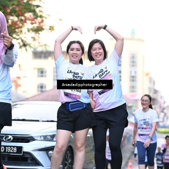Runner Photo 7675617