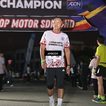 Runner Photo 7675619