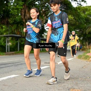 Runner Photo 7675635