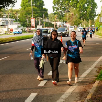 Runner Photo 7675639