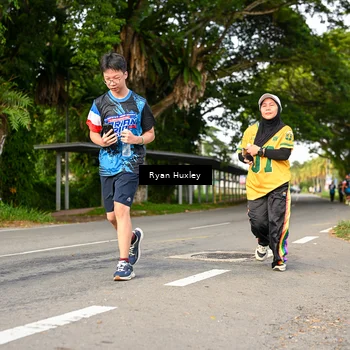 Runner Photo 7675641