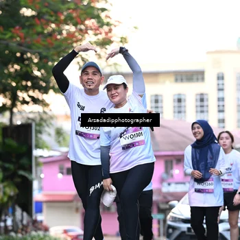 Runner Photo 7675643