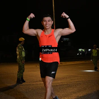 Runner Photo 7675653