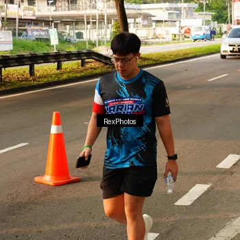 Runner Photo 7675660