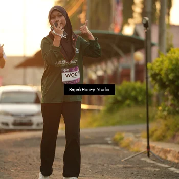 Runner Photo 7675672