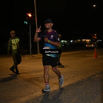 Runner Photo 7675674