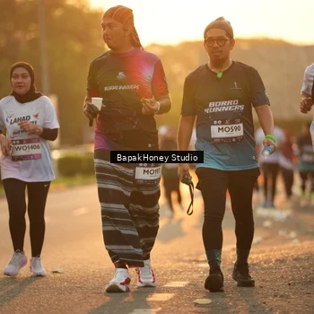 Runner Photo 7675677
