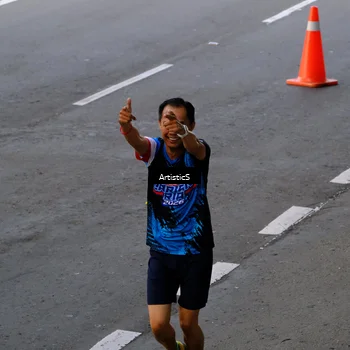 Runner Photo 7675679