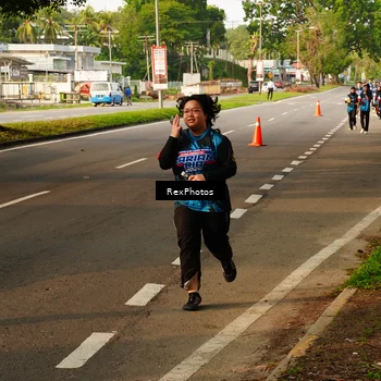 Runner Photo 7675702