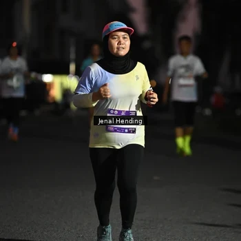 Runner Photo 7675703