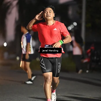 Runner Photo 7675704