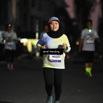 Runner Photo 7675705