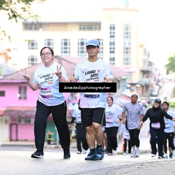 Runner Photo 7675714
