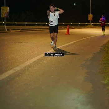 Runner Photo 7675717