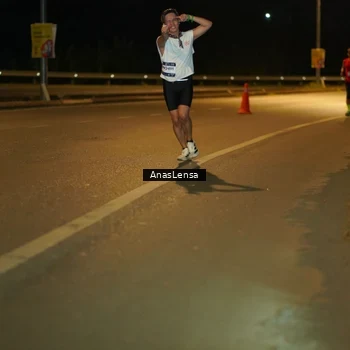 Runner Photo 7675718