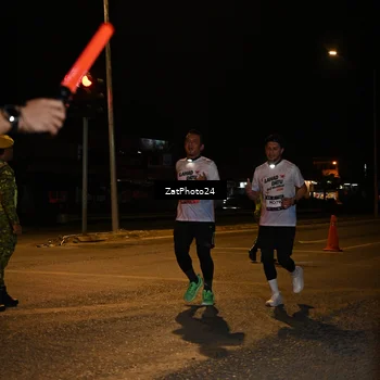 Runner Photo 7675727