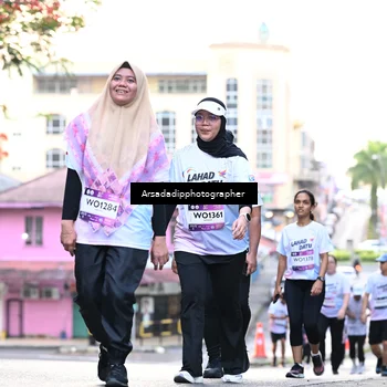 Runner Photo 7675735