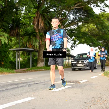 Runner Photo 7675738
