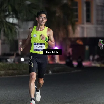 Runner Photo 7675743