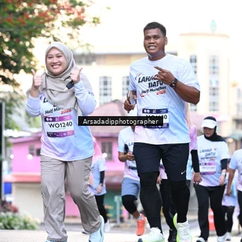 Runner Photo 7675746