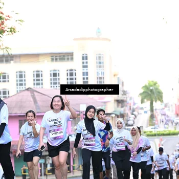 Runner Photo 7675751