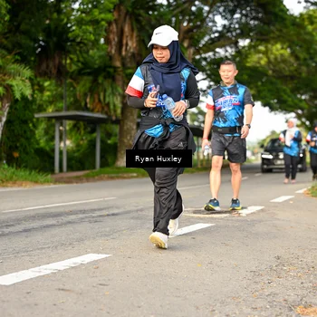 Runner Photo 7675754