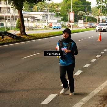 Runner Photo 7675755