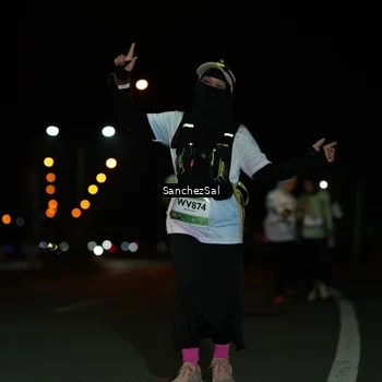 Runner Photo 7675761
