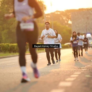 Runner Photo 7675767